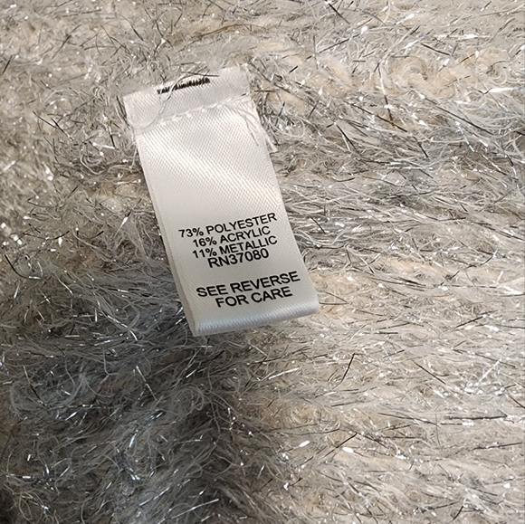 Versona Medium Sparkly Sweater - Picture 3 of 4